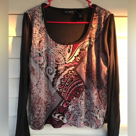 Woman’s Boho Top with long black sheer sleeves. - Picture 2 of 11